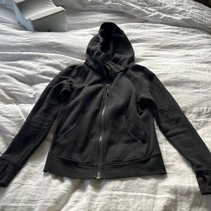 Lululemon scuba hoodie (stretch)